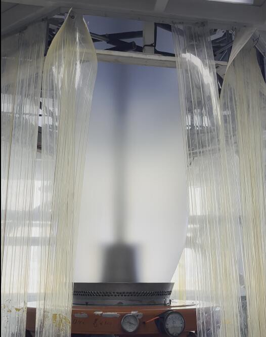 Plastic bag film blowing process Plastic bag film blowing process